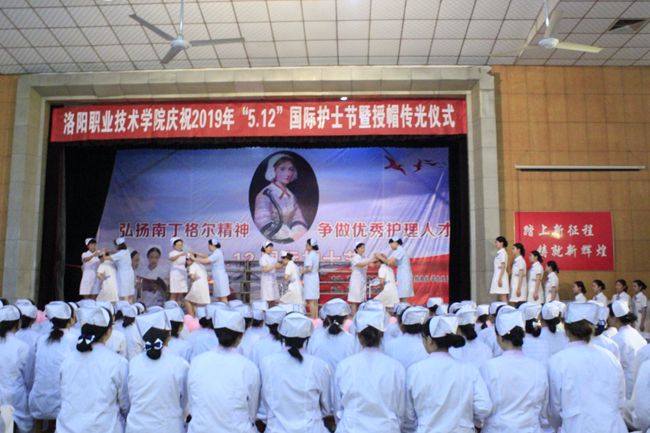 5cd52977dcdb9.jpg 5cd52977dcdb9.jpg